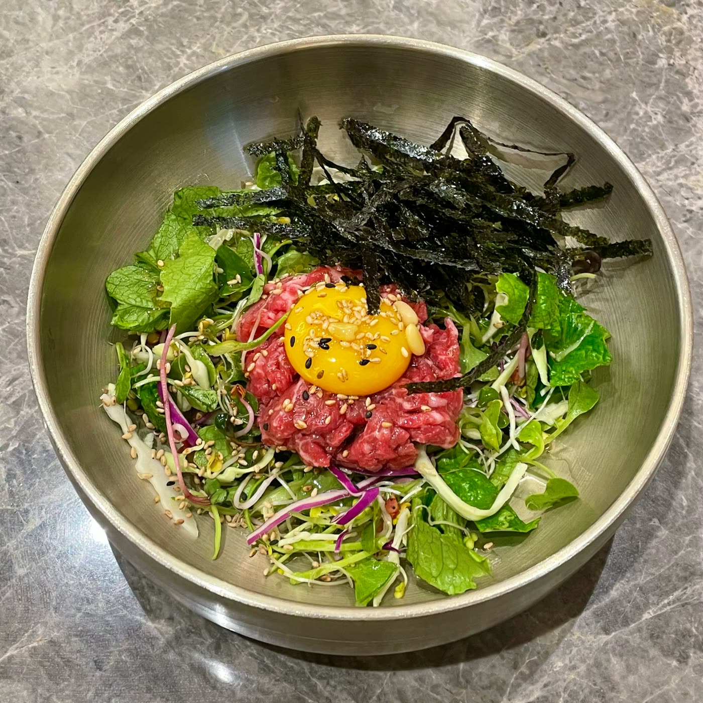 하수오곰탕 명동점 음식 4 — Korean soups and hot pots at Hasuo Gomtang, a Myeongdong Korean Restaurant (明洞レストラン) in Seoul
